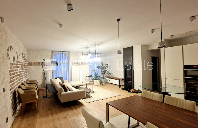 Fasādes māja, renovēta māja, slēgts pagalms, ieeja no pagalma, ir lifts, kāpņu telpa pēc Rīga - foto 2