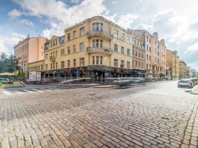 Iznomā lieliskas telpas restorānam ar aprīkojumu, veikalam vai kafejnīcai. Izdevīga un pilsētā popul Рига - изображение 5