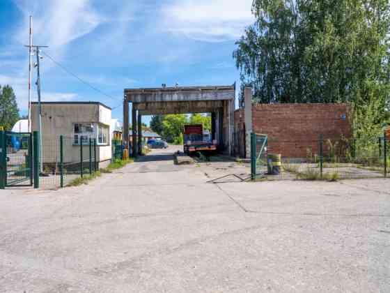 Продаётся коммерческая недвижимость с 5 зданиями и участком 1.861 га  Румбула, Рига Rīgas rajons