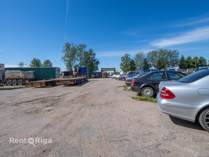 Pārdod komerciālu īpašumu ar 5 ēkām un 1.861 ha zemes  Rumbula, Rīga Adrese: Vējstura iela Rīgas rajons - foto 5