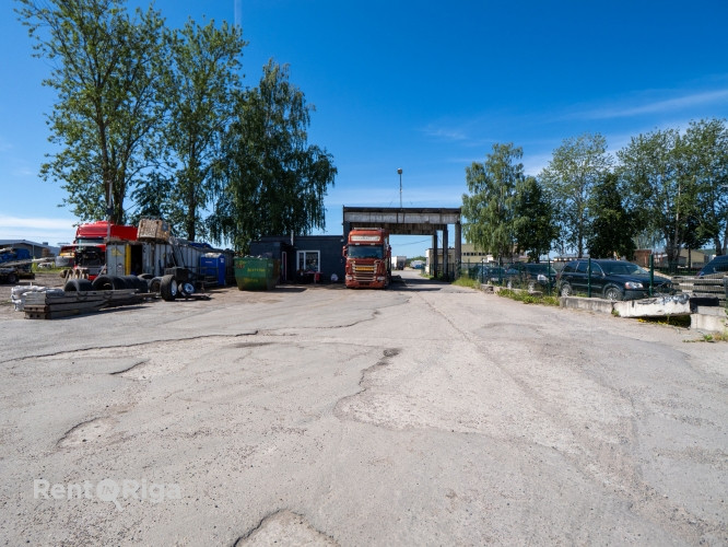 Pārdod komerciālu īpašumu ar 5 ēkām un 1.861 ha zemes  Rumbula, Rīga Adrese: Vējstura iela Rīgas rajons - foto 7