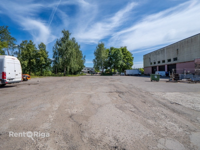 Pārdod komerciālu īpašumu ar 5 ēkām un 1.861 ha zemes  Rumbula, Rīga Adrese: Vējstura iela Rīgas rajons - foto 9