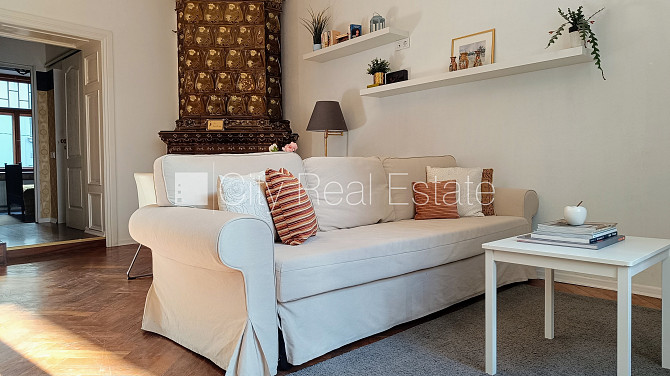 Renovēta māja, slēgts pagalms, istabas izolētas 1 gab., studio tipa, virtuve apvienota ar Rīga - foto 6