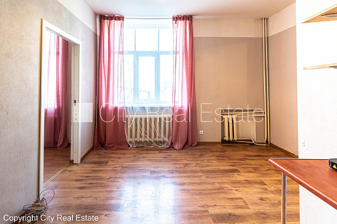 Zeme īpašumā, pagalma māja, labiekārtots apzaļumots pagalms, slēgts pagalms, teritorijas Rīga - foto 4