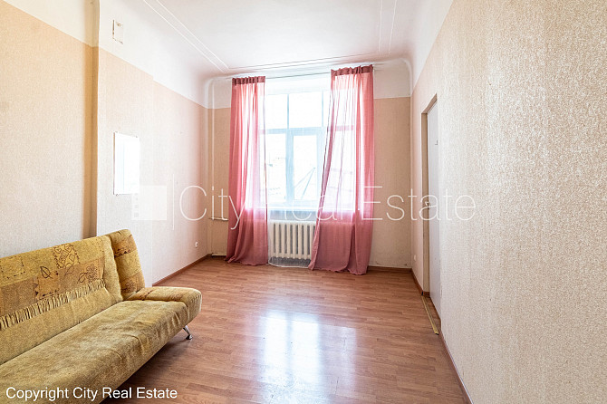 Zeme īpašumā, pagalma māja, labiekārtots apzaļumots pagalms, slēgts pagalms, teritorijas Rīga - foto 7