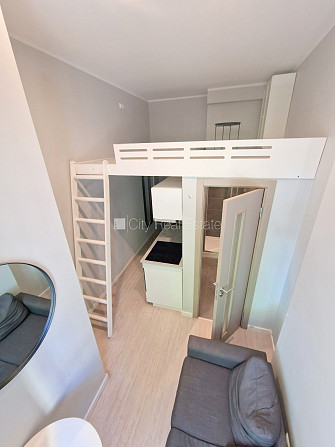 Fasādes māja, renovēta māja, labiekārtota apzaļumota teritorija, slēgts pagalms, kāpņu Rīga - foto 12