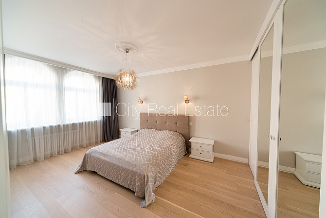 Проект - Residence Lumiere (Ресиденце Лумиере), фасадный дом, реновированный дом, вход с Рига - изображение 2