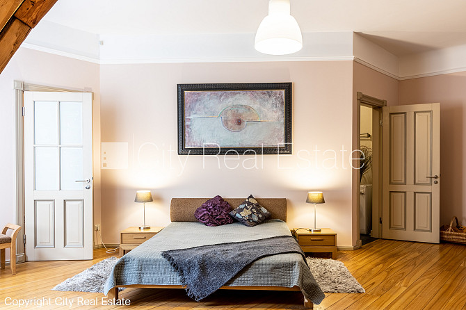 Fasādes māja, renovēta māja, labiekārtota apzaļumota teritorija, slēgts pagalms, kāpņu Rīga - foto 12