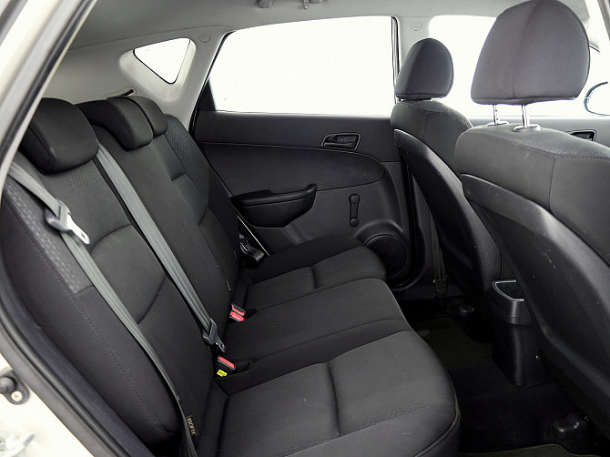 Hyundai i30 Elegance 1.4 80kW Tallina - foto 7