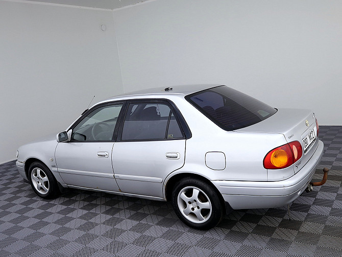 Toyota Corolla Facelift A-C 1.4 71kW Tallina - foto 4