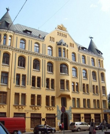 Iznomā biroja telpas Vecrīgā  5. stāvā ar liftu  Piedāvājumā:  Privātas biroja telpas  47 Rīga - foto 1