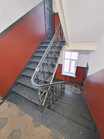 Fasādes māja, renovēta māja, slēgts pagalms, ieeja no ielas un pagalma, kāpņu telpa pēc Rīga - foto 19