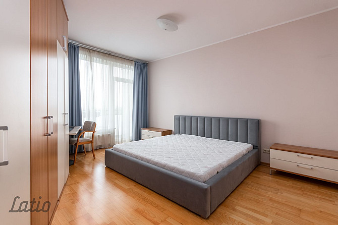 Pārdod elegantu 3 istabu dzīvokli ar terasi un 2 auto stāvvietām projektā Duntes ozoli
Piedāvājumā g Рига - изображение 6