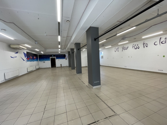 Iznomā plašas komerctelpas divos stāvos aktīvā Ziepniekkalna dzīvojamā masīvā! Rīga - foto 3