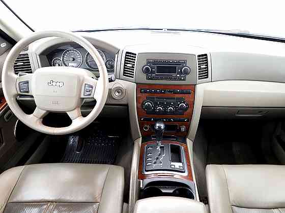 Jeep Grand Cherokee Limited 3.0 CRD 160kW Tallina