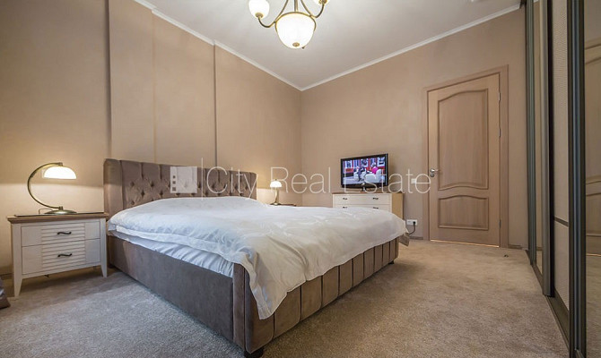 Pagalma māja, renovēta māja, slēgts pagalms, guļamistabu skaits 3 gab., studio tipa, virtuve Rīga - foto 6