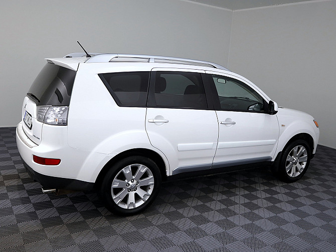 Mitsubishi Outlander Luxury ATM 2.4 125kW Tallina - foto 3