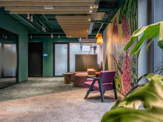 Арендуйте co-working офис в Galerija Rīga!  Без начальных вложений  полностью оборудован и Рига