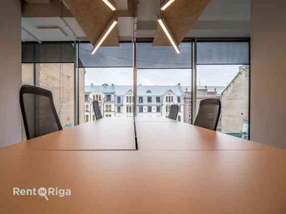Арендуйте co-working офис в Galerija Rīga!  Без начальных вложений  полностью оборудован и Рига