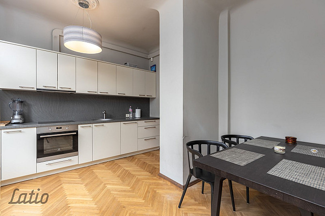 Īrēt tiek piedāvāts dzīvoklis līdzās KALNCIEMA KVARTĀLAM. Lieliska infrastruktūra, pāris Rīga - foto 4
