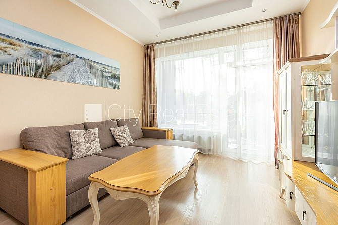 Zeme īpašumā, ieeja no ielas, kāpņu telpa bez remonta, lodžija, logi vērsti mājas abās Jūrmala - foto 5