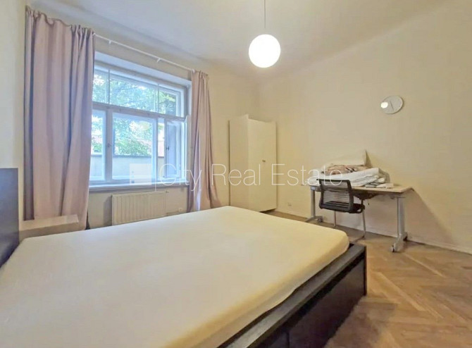 Pagalma ēka, renovēta māja, slēgts pagalms, ieeja no ielas un pagalma, kāpņu telpa pēc Rīga - foto 11