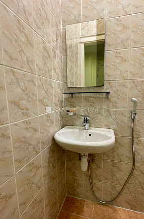 Pagalma ēka, renovēta māja, labiekārtots apzaļumots pagalms, slēgts pagalms, iespēja nomāt Rīga - foto 19