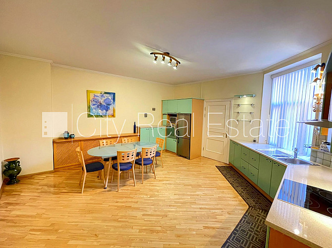 Pagalma ēka, renovēta māja, labiekārtots apzaļumots pagalms, slēgts pagalms, iespēja nomāt Rīga - foto 10