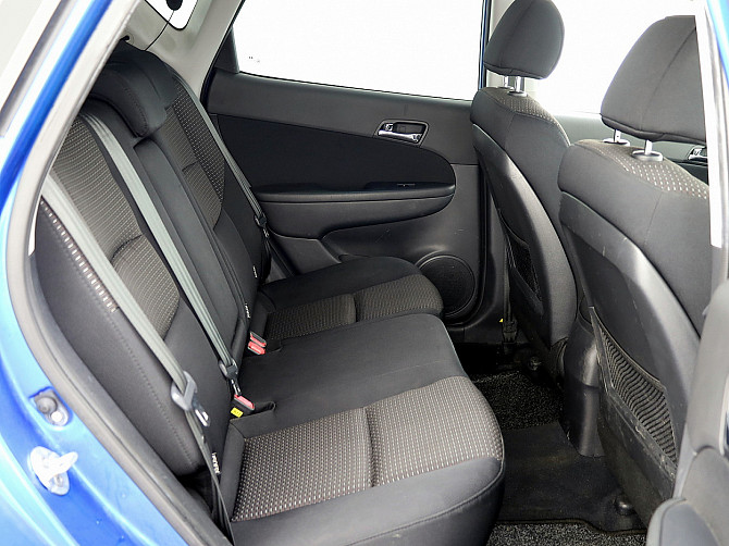 Hyundai i30 Elegance ATM 1.6 90kW Tallina - foto 7