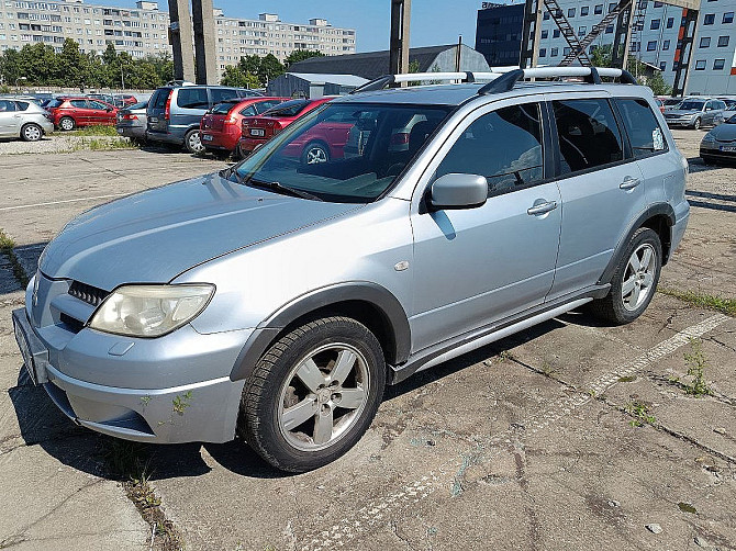 Mitsubishi Outlander Comfort Facelift ATM 2.4 118kW Tallina - foto 2