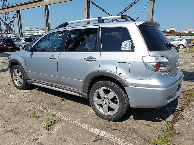 Mitsubishi Outlander Comfort Facelift ATM 2.4 118kW Tallina - foto 4