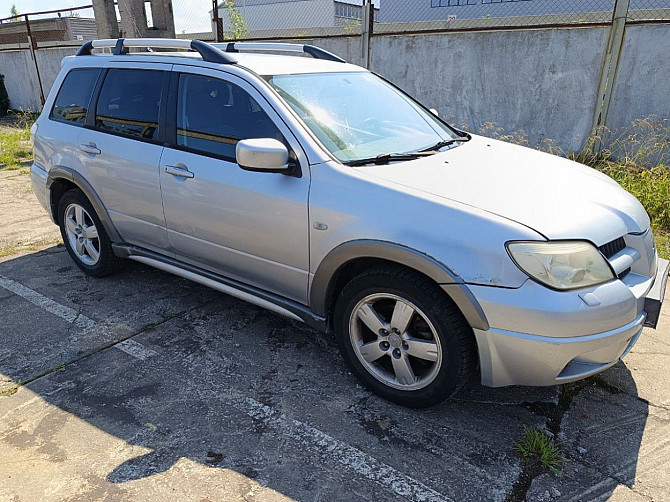 Mitsubishi Outlander Comfort Facelift ATM 2.4 118kW Tallina - foto 1