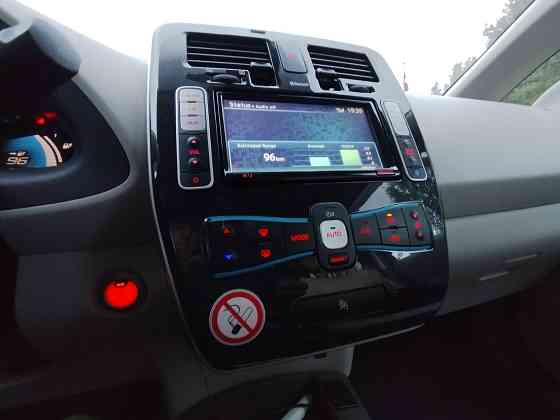 Nissan Leaf Led Navi Рига