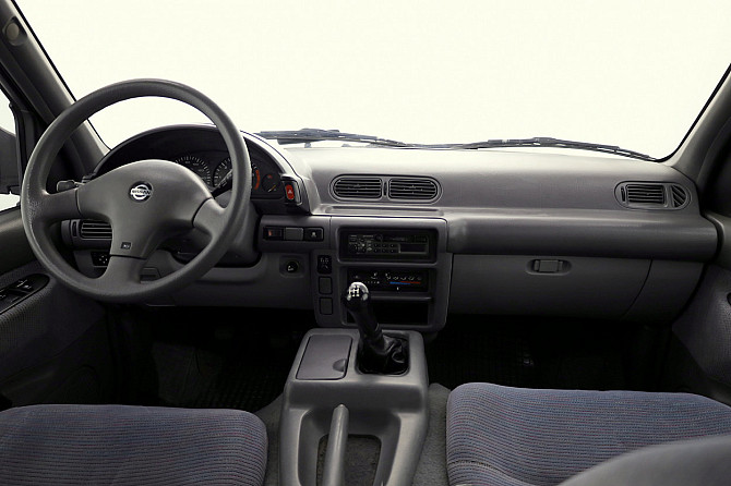 Nissan Serena Passenger 2.3 dCi 55kW Таллин - изображение 5