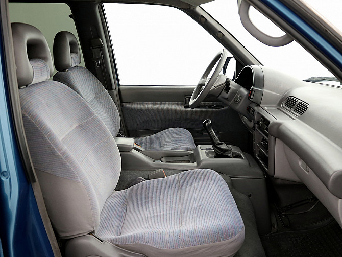 Nissan Serena Passenger 2.3 dCi 55kW Таллин - изображение 6