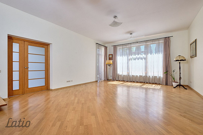 Pārdod plašu rindu māju Ziepniekkalnā ar atsevišķu, piegulošu un norobežotu zaļo zonu. Rīga - foto 4