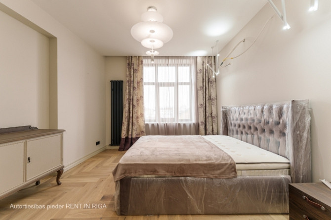Elegants 3-istabu dzīvoklis, Rīgas centrā.  Dzīvoklis tikko pēc kapitālā remonta, atrodas Rīga - foto 5