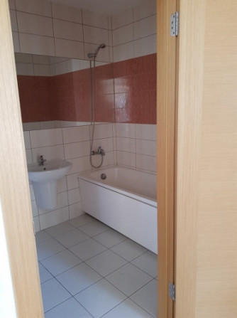 No jūlija beigām tiek izīrēts gaišs un omulīgs trīs istabu dzīvoklis jaunajā projektā, Rīga - foto 4