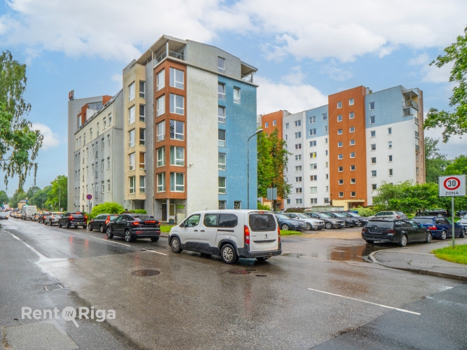 Tirdzniecības telpas jaunā ēkā.  Telpas sastāv no tirdzniecības zāles, kabineta, mazas Rīga - foto 1