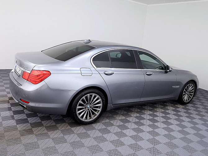 BMW 750 Executive 4.4 300kW Tallina - foto 3