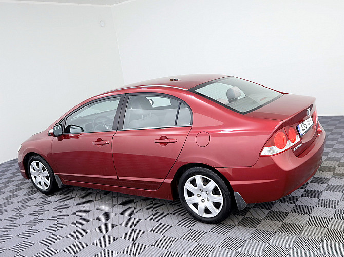 Honda Civic Elegance 1.8 103kW Tallina - foto 4