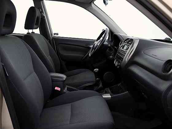 Toyota RAV4 Facelift A-C 2.0 110kW Tallina