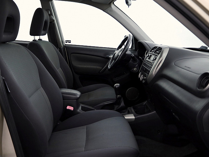 Toyota RAV4 Facelift A-C 2.0 110kW Tallina - foto 6