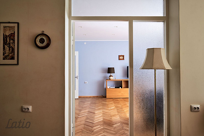 Plašs un pilnībā aprīkots dzīvoklis ar izcilu atrašanās vietu  piemērots gan dzīvošanai, Rīga - foto 3