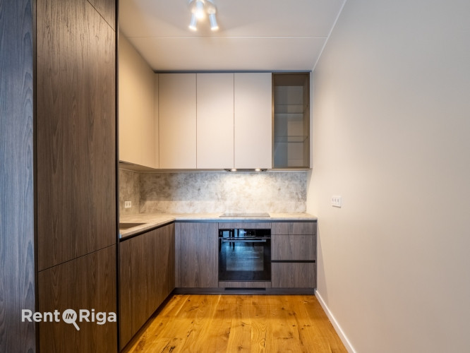 Ilgtermiņa īrei jauns 3-istabu dzīvoklis projektā Nameja Rezidence  Tiek izīrēts moderni un Rīga - foto 3