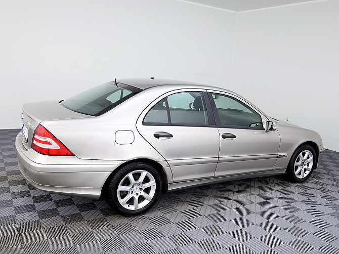 Mercedes-Benz C 180 Elegance Facelift ATM 1.8 105kW Tallina - foto 3