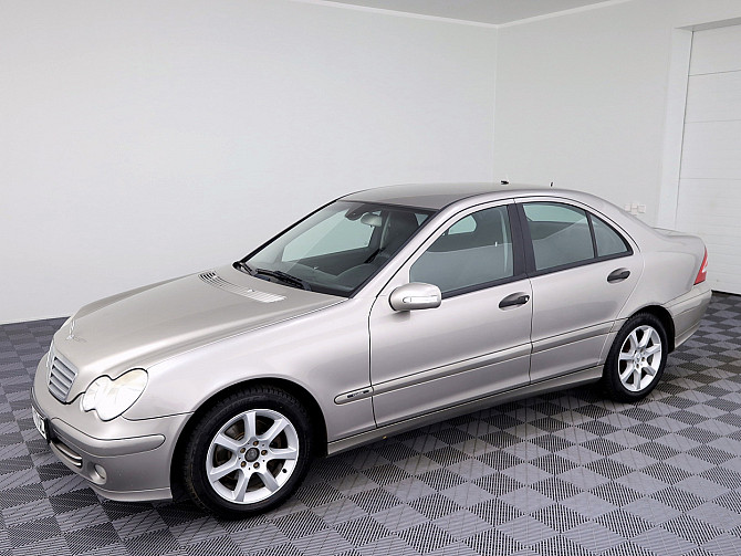 Mercedes-Benz C 180 Elegance Facelift ATM 1.8 105kW Tallina - foto 2