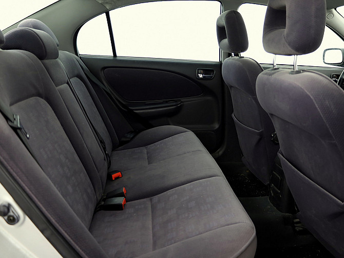 Toyota Avensis Linea Sol Facelift 1.8 95kW Tallina - foto 7