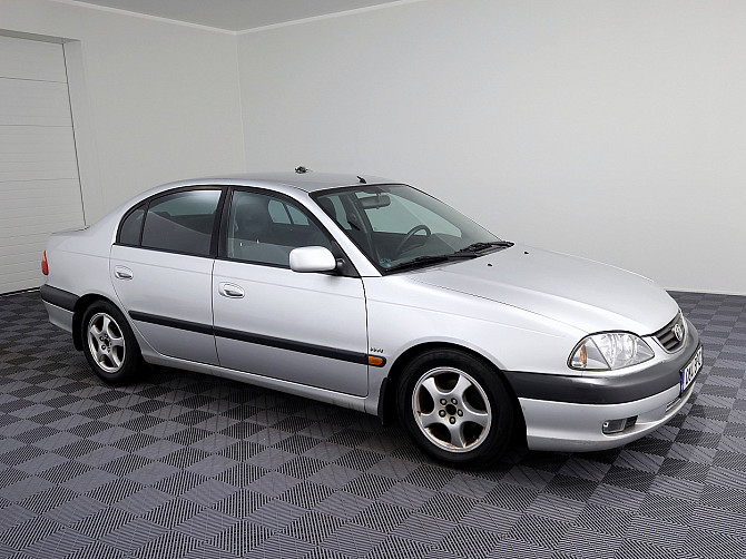 Toyota Avensis Linea Sol Facelift 1.8 95kW Tallina - foto 1