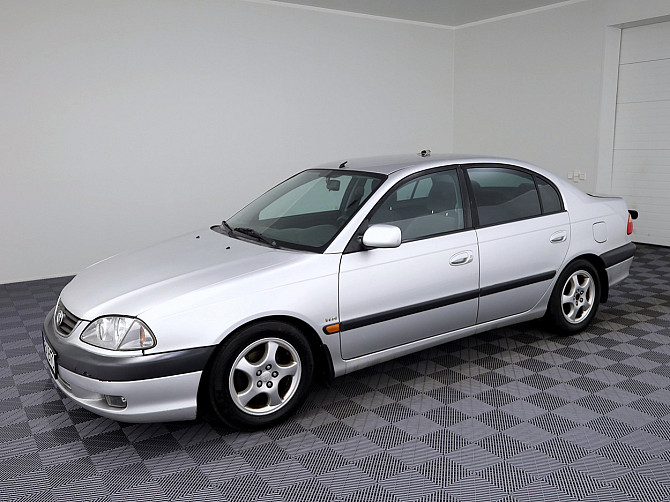 Toyota Avensis Linea Sol Facelift 1.8 95kW Tallina - foto 2